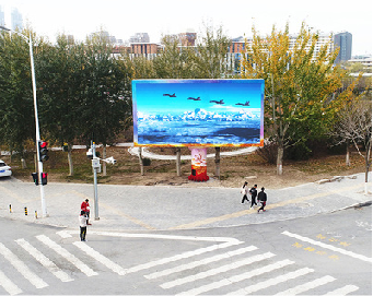 上饶户外大屏广告投放要点。